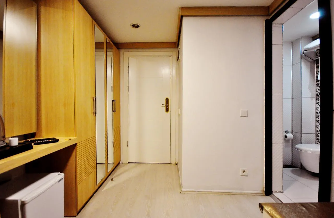 ***  ホテル The Beyoglu House イスタンブール トルコ